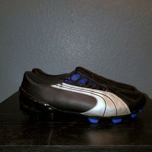 Puma v1.06 soccer cleats